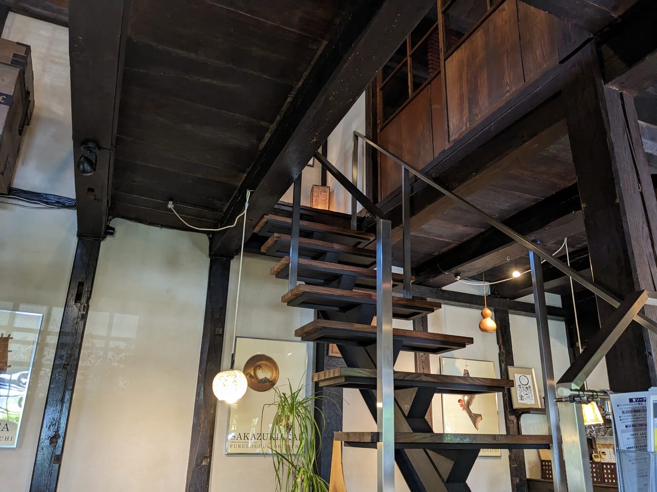 蔵オビハチ階段