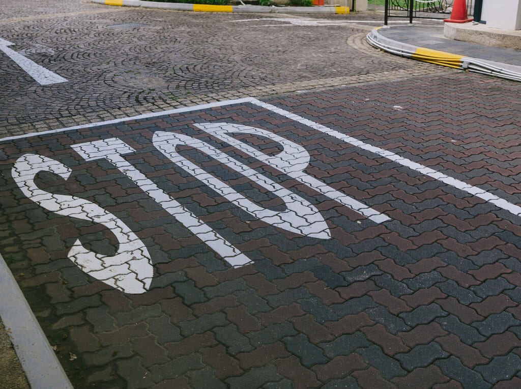 stop,止まれ、道路、標識、交通、通行