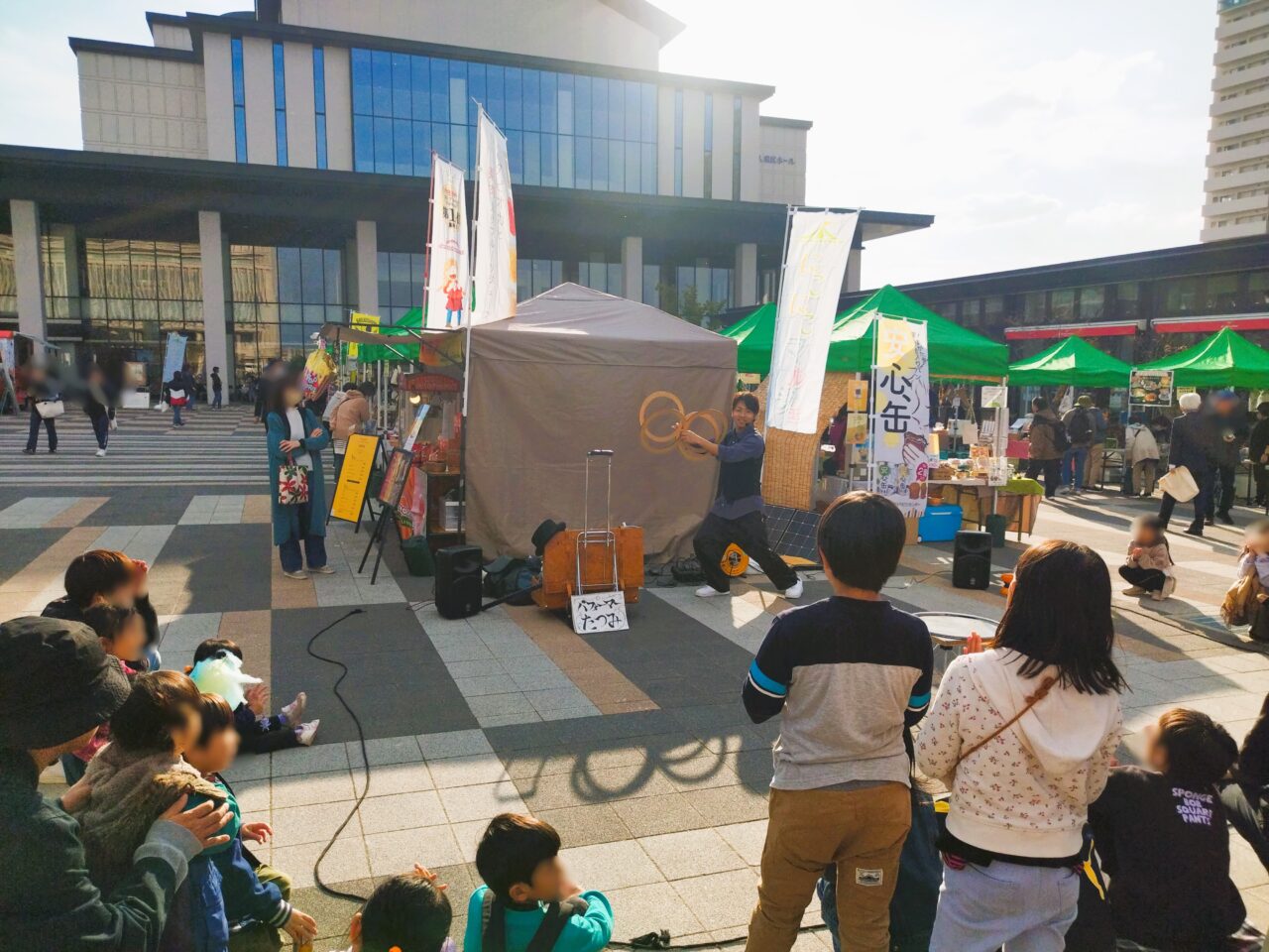 YAMAGATAにこにこマルシェのパフォーマンス