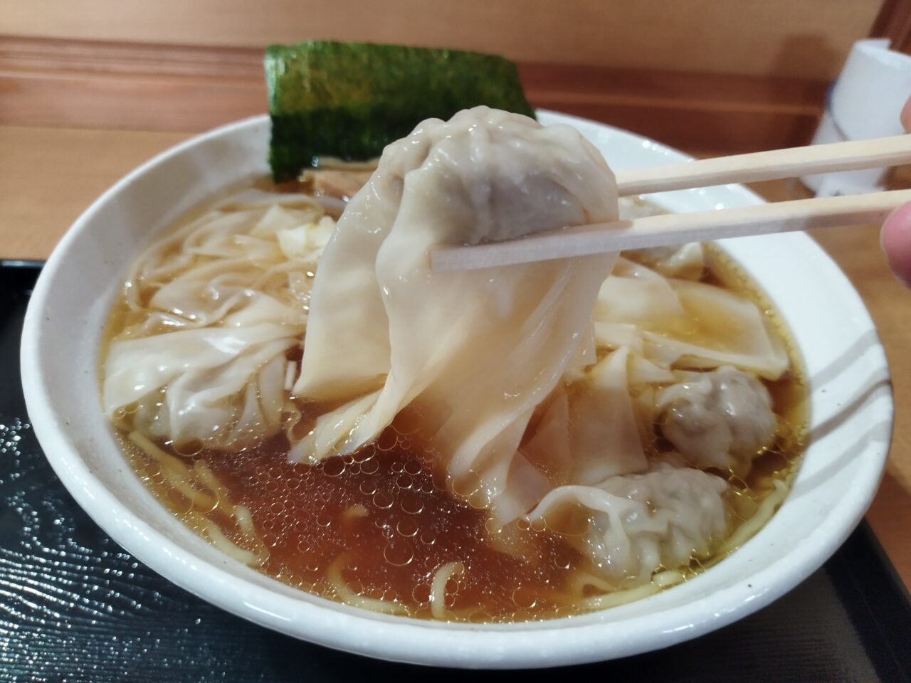 馳走家のワンタン麺