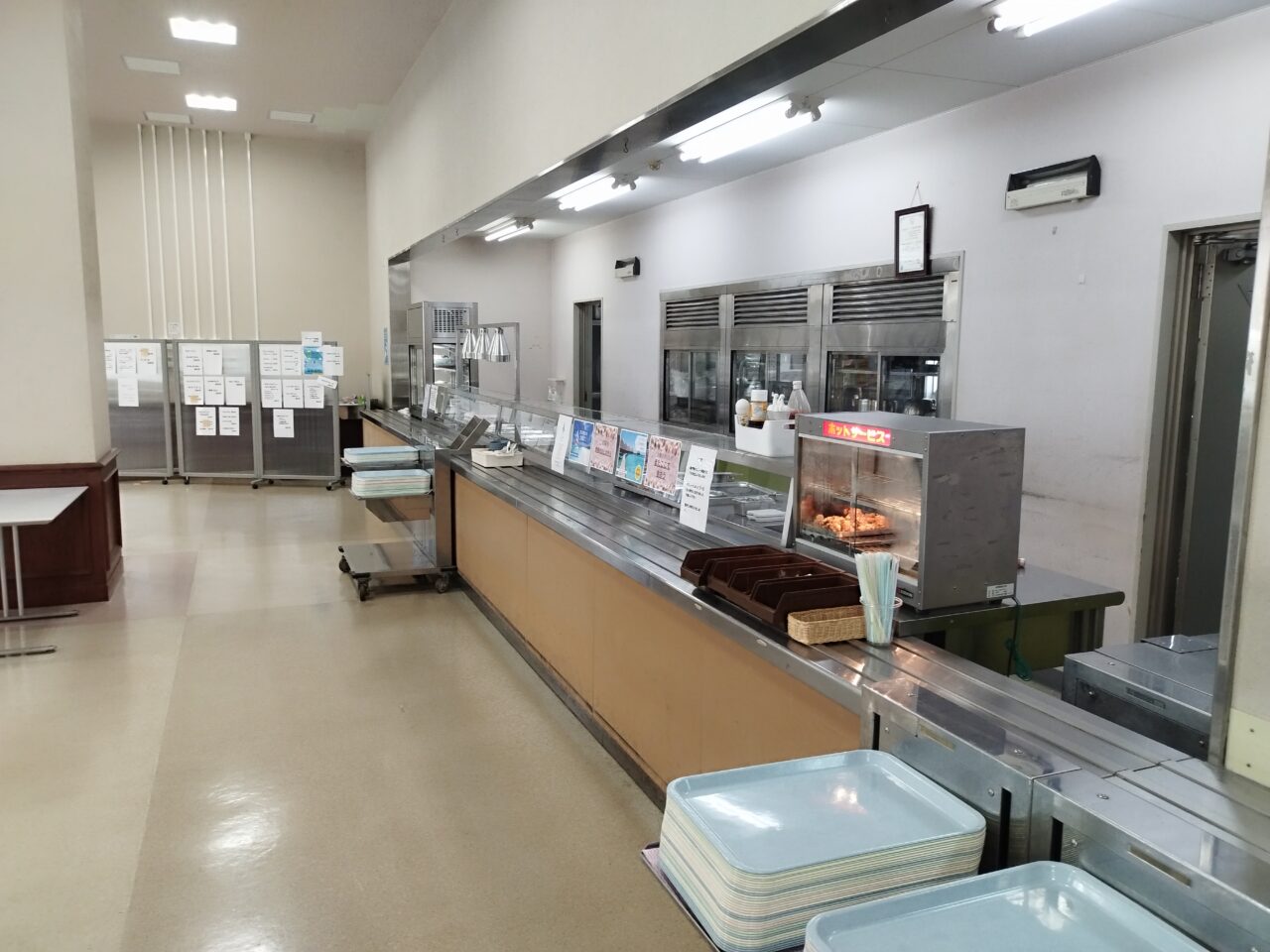 「東北文教カフェテリアLilas（リラ）」