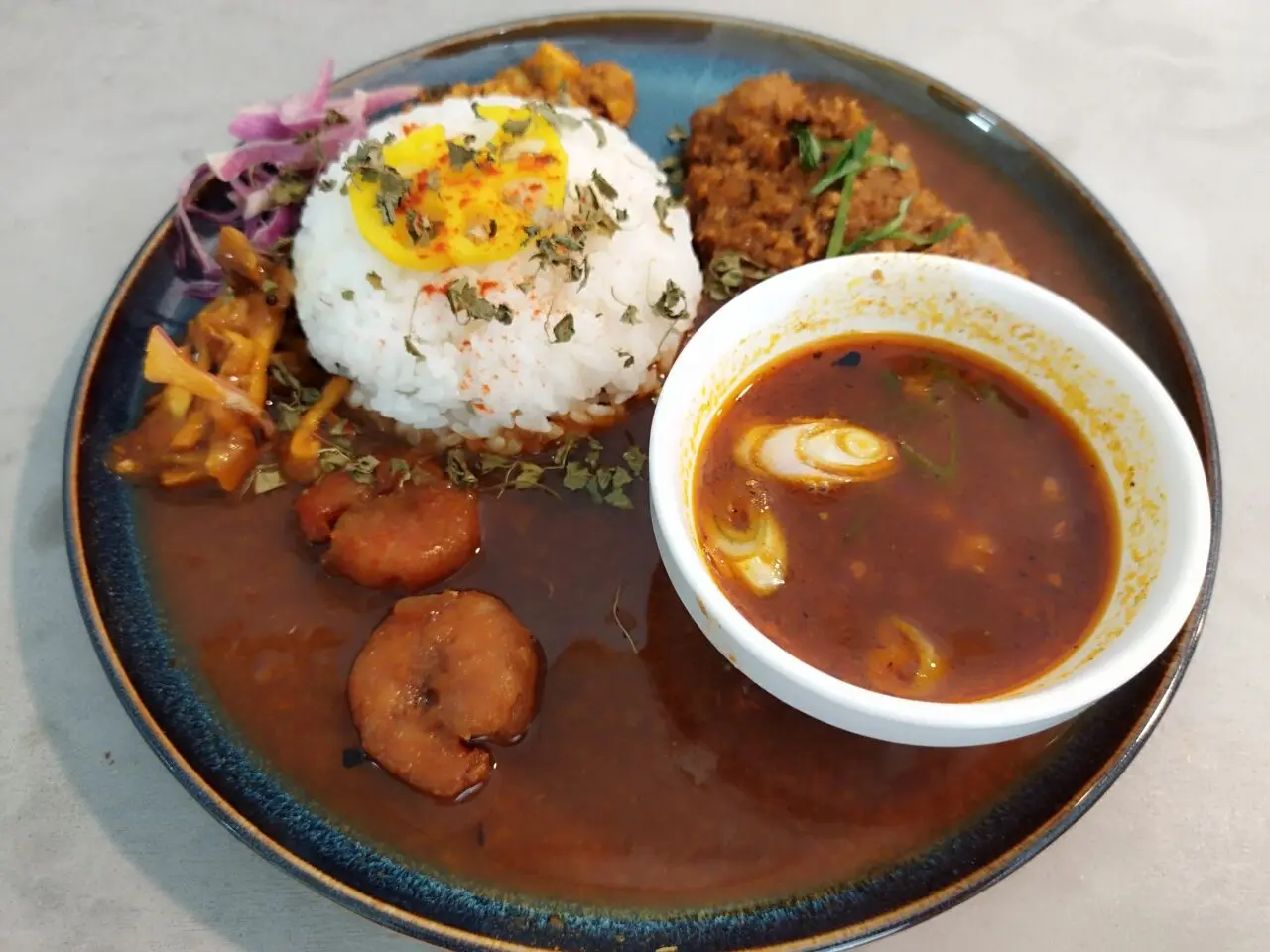 DAZ CURRY（ダズカリー）
