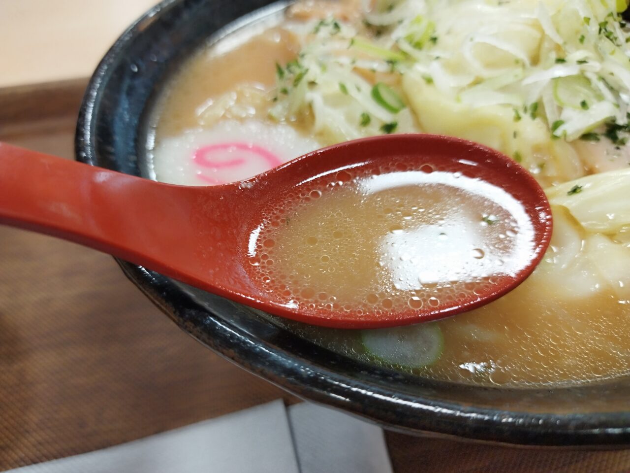 山交ビルB1フーズガーデン「山形辛みそラーメン」