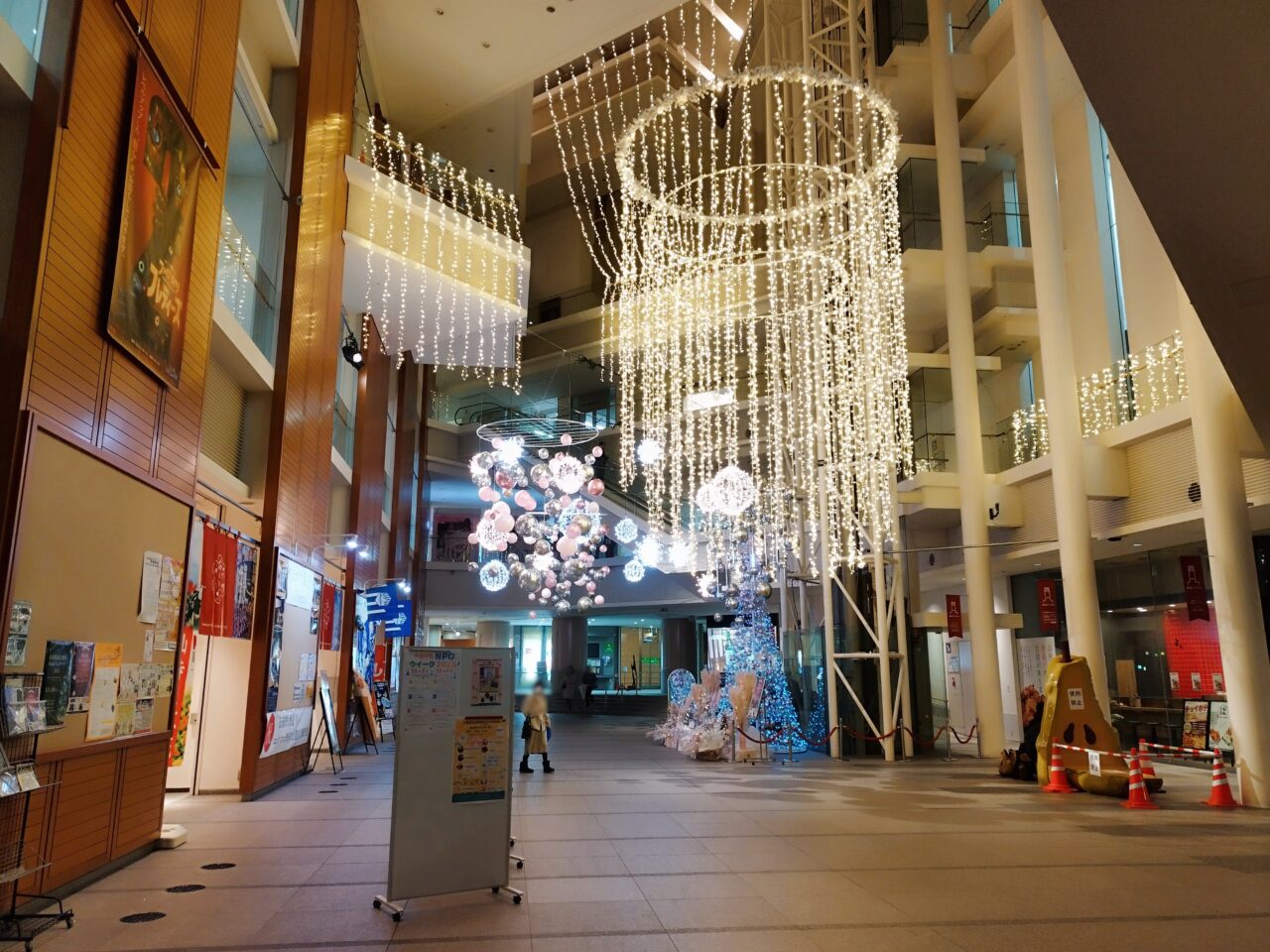 霞城セントラル ウィンターイルミネーション 2025