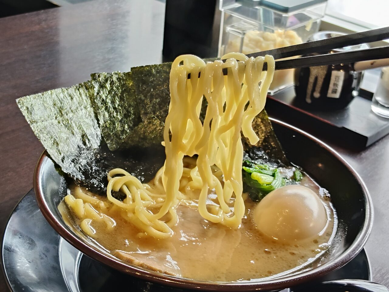 横濱家系ラーメン 虎堂家（こどうや）西バイパス店